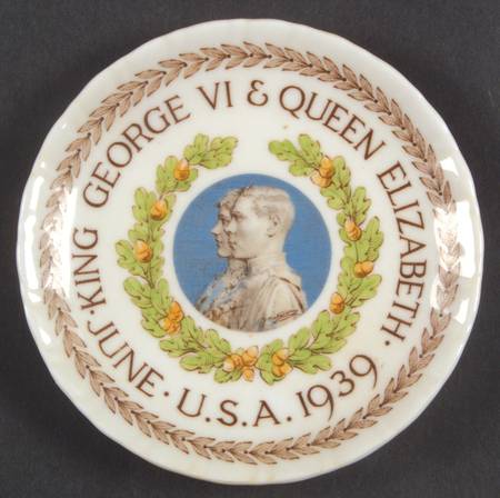 Royal Doulton Royalty Giftware George Vi & Elizabeth USA Visit Dish - No Box