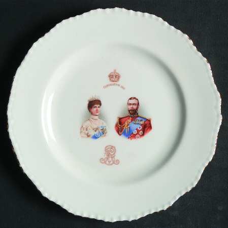 Royal Doulton Royalty Giftware George V & Mary Coronation Plate - No Box
