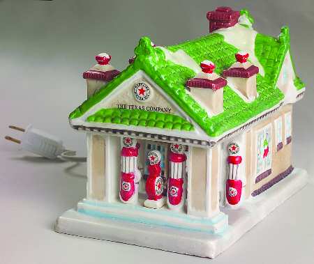 Texaco Town Filling Station by Racing Champions