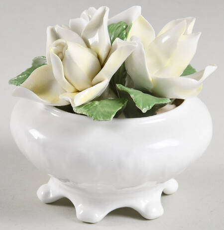 Radnor Figurine White Roses - No Box