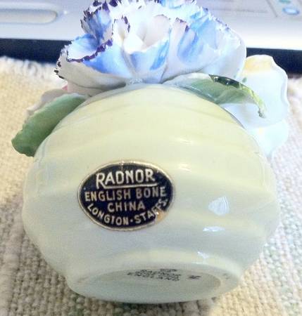 Radnor Figurine Flowers - No Box