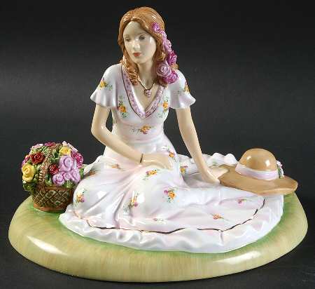Figurines of the Year Summer Rose-2012 - Boxed