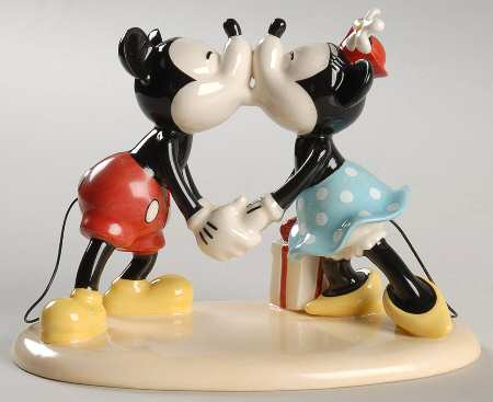 Mickey & Minnie Mouse Collection Mickey & Minnie Mouse Hugs & Kisses - Boxed