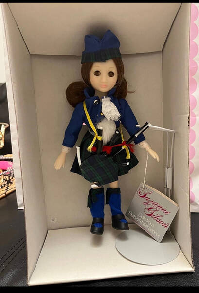 Suzanne Gibson Dolls Scotland - No Box