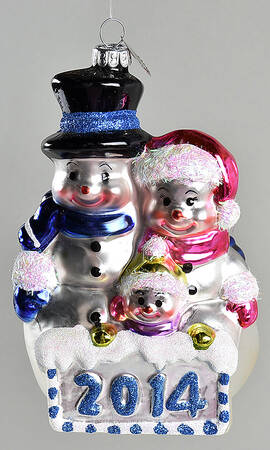 Celebrations Snowman Family - No Box