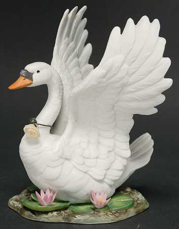 Sadek Bird Figurines Mute Swan-Wings Up - No Box