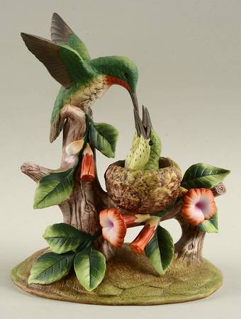 Sadek Bird Figurines Ruby Throated Hummingbird-Baby Birds - No Box119b