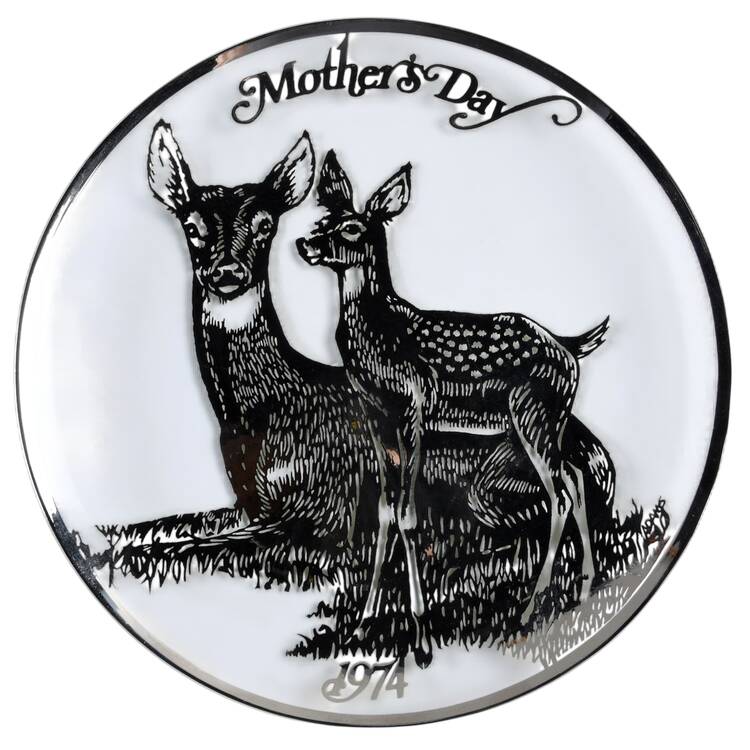 Mothers Day Plate Deer - Boxed