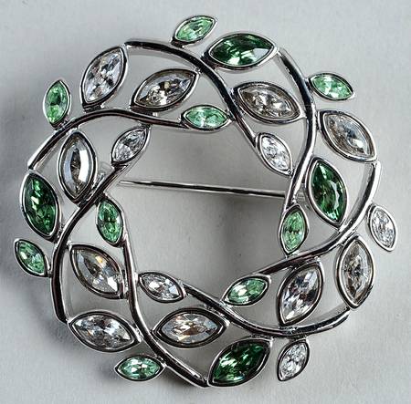 Brooches - Pins Wreath Brooch - Boxed