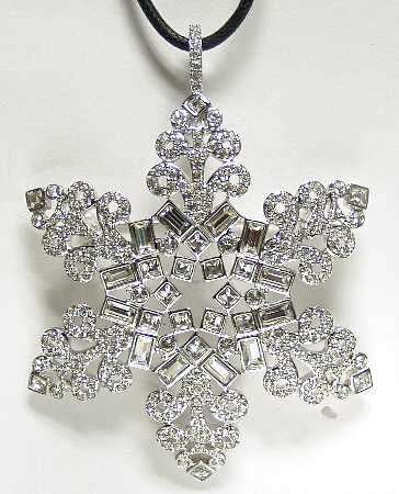 Rockerfeller Center Collection Snowflake Pendant / Brooch - No Box
