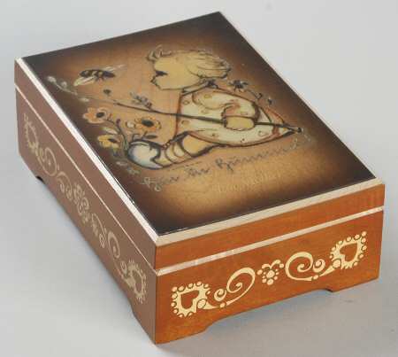 Mothers Day Box-Annual-Wooden by Schmid