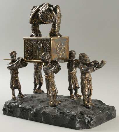 Sam Philipe Figurines Levites Carrying Ark Of The Convenant - No Box