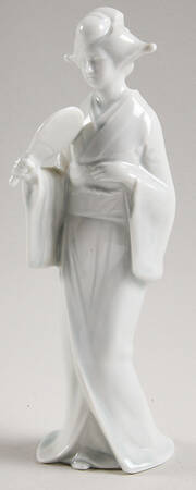 Shafford Figurines Geisha Holding Paddle Fan - No Box