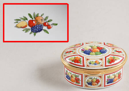 Connoisseurs Paneled Fruit - Boxed