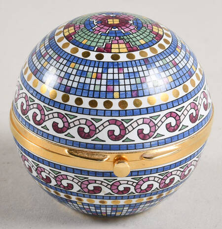 Connoisseurs Geometric Sphere - Boxed