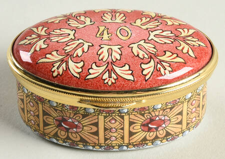 Connoisseurs Number 40-Oval, Red Design - No Box