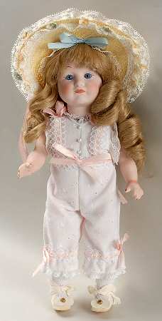 Shader's China Doll Closed Mouth K*R Repro Eyelet - Boxed