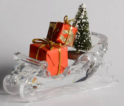 Christmas Figurines Sleigh With Presents & Tree - Boxed
