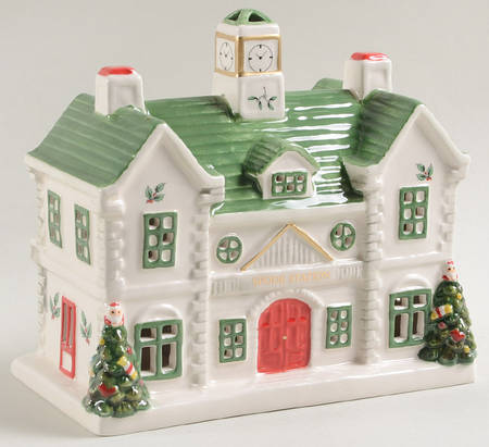 Christmas Village Station - No Box