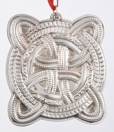 Celtic Series-Ornament 2005 Celtic Knot - Boxed