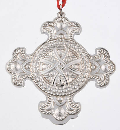 Celtic Series-Ornament 2000 Celtic Cross - No Box
