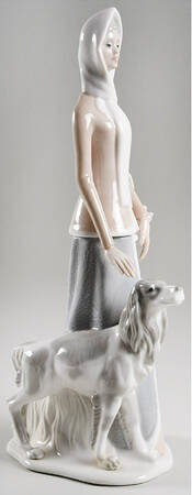 Tengra Figurines Girl With Dog - No Box