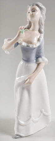 Tengra Figurines Lady Holding Rose - No Box