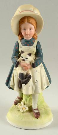 Holly Hobbie-Figurine Girl Holding Cat - No Box