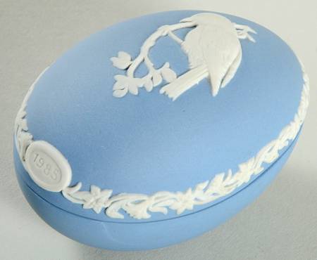 Easter Egg-Jasperware Coal Tit - Boxed