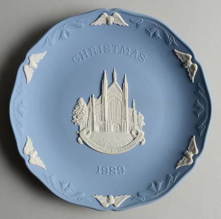 Cathedrals-Christmas Plates Winchester Cathedral - Boxed