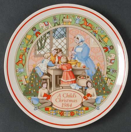 Childs Christmas Plate-Queensware Mixing The Christmas Pudding - No Box
