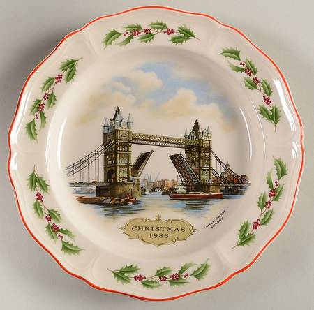 Christmas-Queen's Ware Tower Bridge - Boxed
