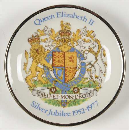 Wood & Sons Royalty Giftware Elizabeth Ii-Silver Jubilee Tray - No Box