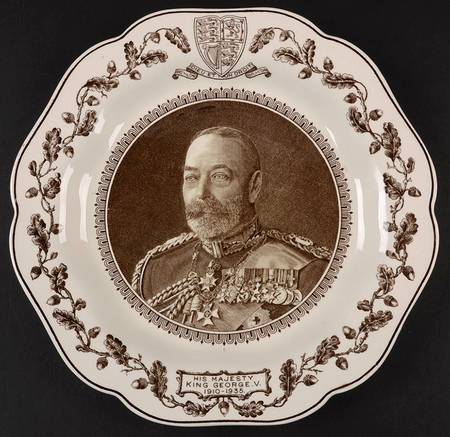 Wedgwood Royal Commemorative Giftware George V 25th Anniversary Plate - No Box