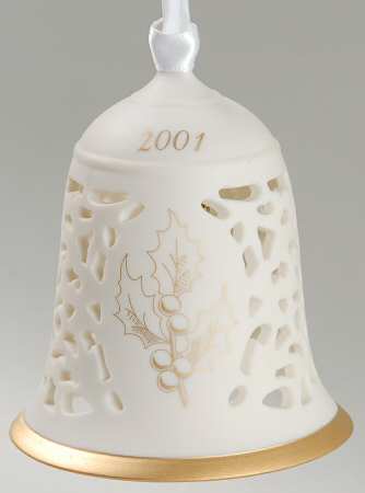 Annual Pierced Bell Pierced Bell With Holly - No Box