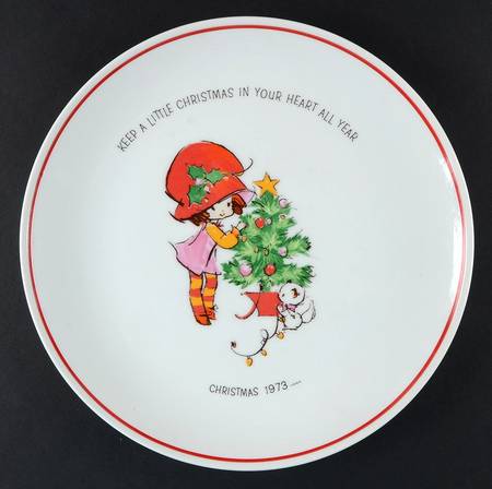 World Wide Art Plates Mopsie-Keep A Little Christmas In Your - No Box