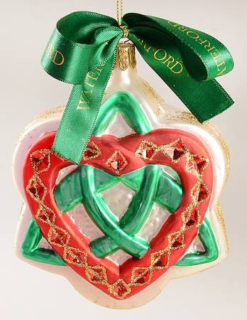 Holiday Heirlooms Ornaments Celtic Knot Heart - Boxed