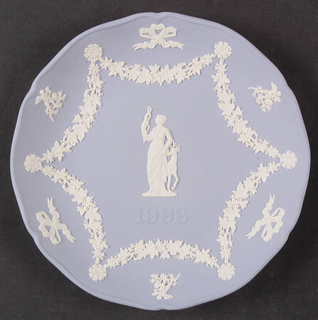 Wedgwood Annual Jasperware Plate Diana - With Box