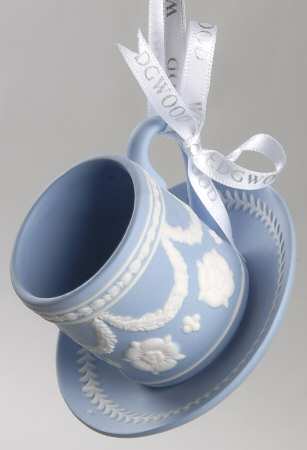 Iconic Collection Teacup & Saucer - Flat - Boxed