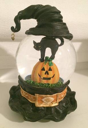Halloween Collection Water Globe - Boxed