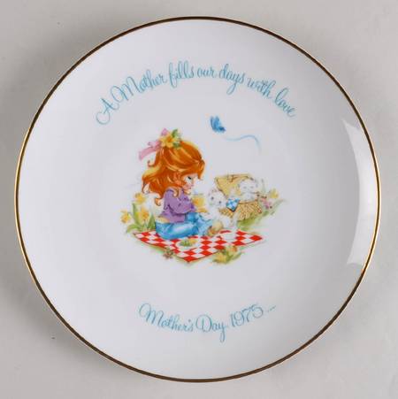 Gigi Mother's Day Plate A Mother Fills Our Days - Boxed