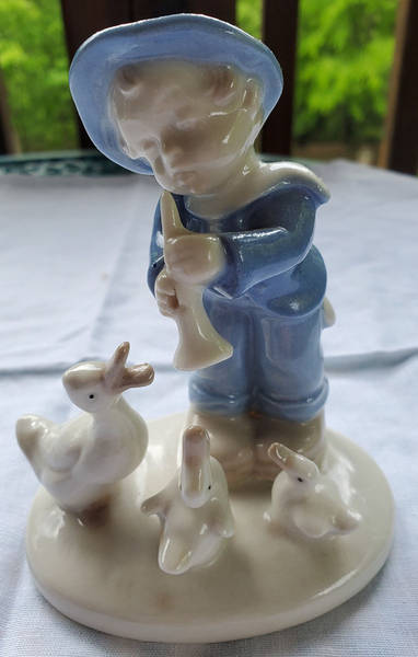 Wagner & Apel, Wagner & Apel Figurines | Replacements, Ltd.