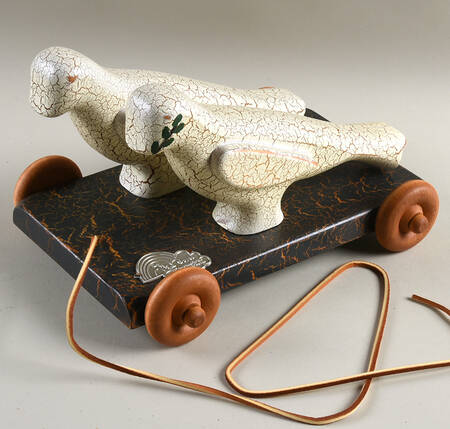Annual Noah's Ark Pull-Toy Series Doves - No Box