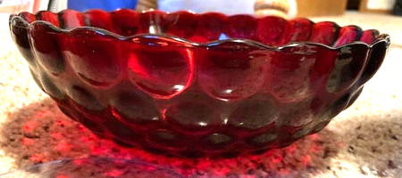 Bubble Ruby 9" Round Vegetable Bowl