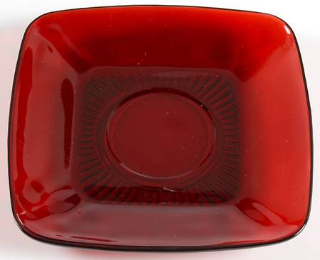 Charm Ruby Saucer only