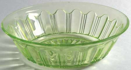 Colonial Green 9" Large Fruit Bowl