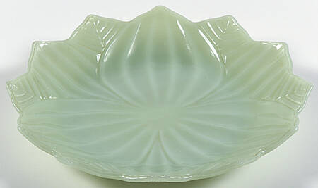 Jade Ite (Restaurant Ware, Older) 8" Leaf Plate