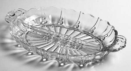 Oyster and Pearl Clear 12" Oval 2 Part Relish