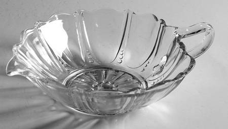 Oyster and Pearl Clear by Anchor Hocking