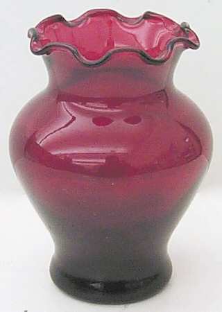 Royal Ruby 4" Crimped Vase
